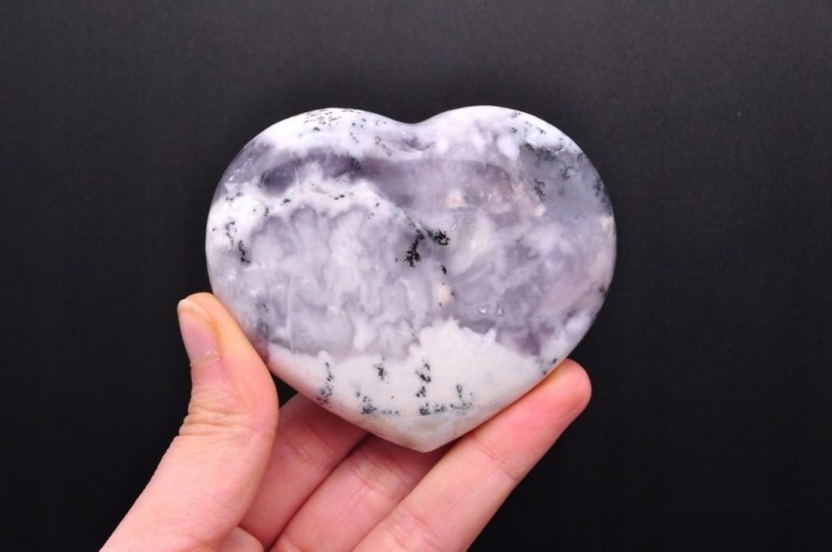 * OPAL DENDRYTYCZNY DENDRYTOWY ELEGANCKIE SERCE NATURALNY MINERAŁ NR H15 *
