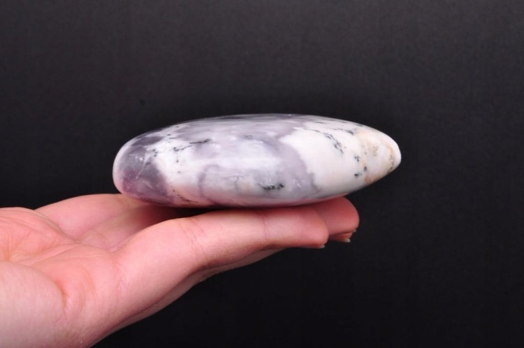 * OPAL DENDRYTYCZNY DENDRYTOWY ELEGANCKIE SERCE NATURALNY MINERAŁ NR H15 *