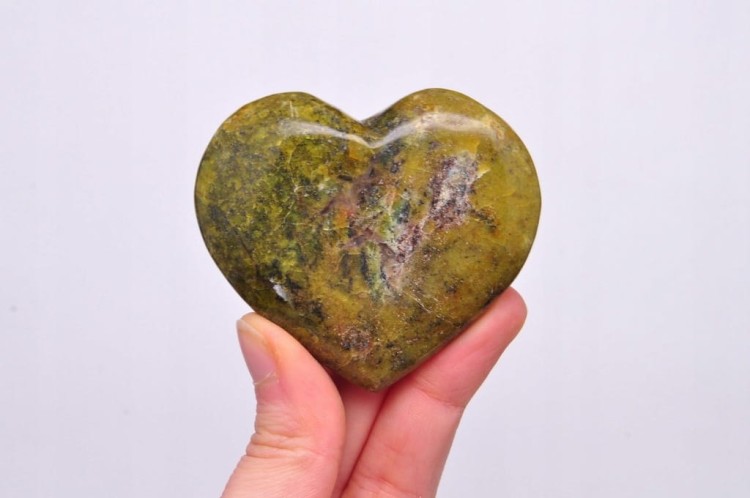 * OPAL ZIELONY PRZEPIĘKNE SERCE ŚLICZNA NATURALNA BARWA NR H50 *