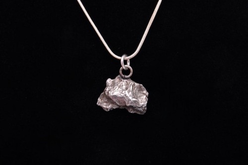* METEORYT ALETAI CHINY ZAWIESZKA W PUDEŁKU METALICZNY POŁYSK NR 5 *