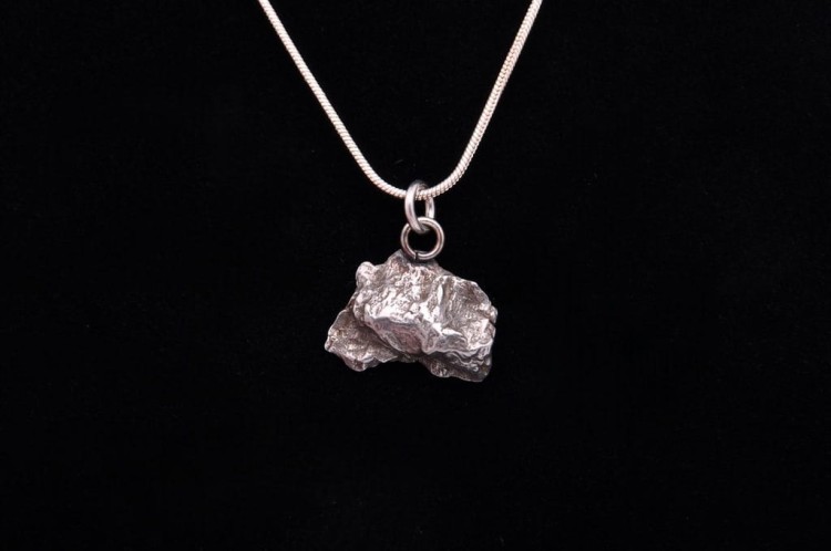 * METEORYT ALETAI CHINY ZAWIESZKA W PUDEŁKU METALICZNY POŁYSK NR 5 *