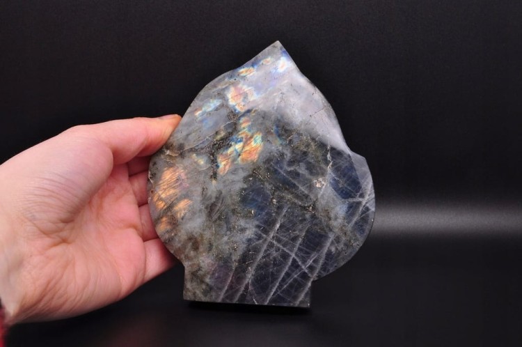 * LABRADORYT LIŚĆ POLEROWANY MINERAŁ PIĘKNY EFEKT LABRADORYZACJI NR 3 *