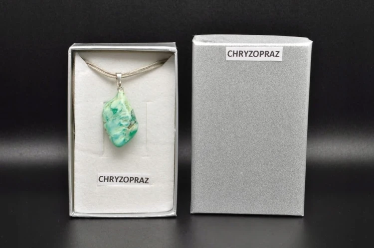 * CHRYZOPRAZ AFRYKA ZJAWISKOWA ZAWIESZKA W PUDEŁKU CIEKAWY MINERAŁ NR 11 *