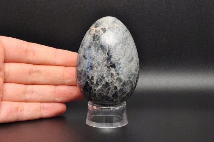 * KWARC NIEBIESKI JAJKO INTERESUJĄCY UROKLIWY OKAZ EGG06 *
