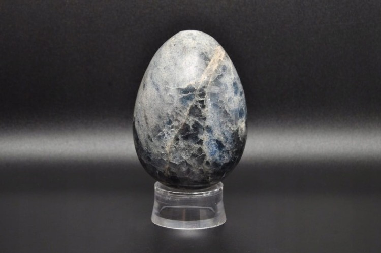 * KWARC NIEBIESKI JAJKO INTERESUJĄCY UROKLIWY OKAZ EGG06 *