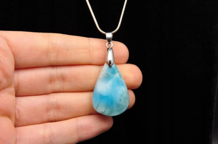 * LARIMAR DOMINIKANA CUDOWNA ZAWIESZKA PIĘKNY KAMIEŃ NATURALNY NR 33 *