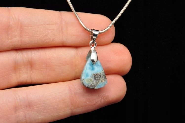 * LARIMAR DOMINIKANA PIĘKNA ZAWIESZKA NATURALNA BIŻUTERIA NR 4 *