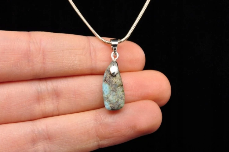 * LARIMAR DOMINIKANA ŚLICZNA ZAWIESZKA BŁĘKITNA BARWA NR 2 *