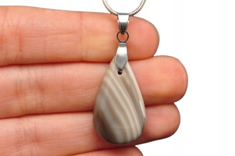 * KRZEMIEŃ PASIASTY ORYGINALNA ZAWIESZKA ŚLICZNA BIŻUTERIA NR 2 *