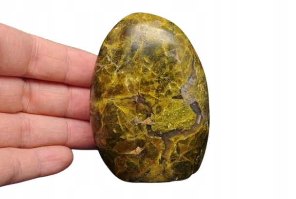 * OPAL ZIELONY MADAGASKAR SZLIFOWANY POLEROWANY MINERAŁ NR 12 *