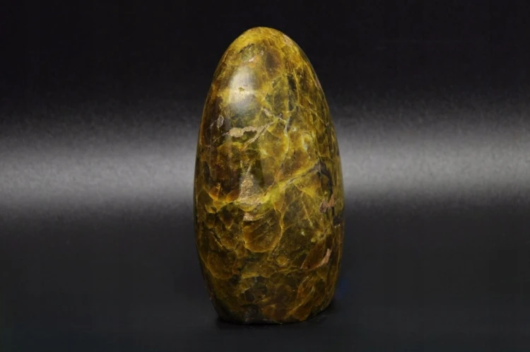 * OPAL ZIELONY MADAGASKAR SZLIFOWANY POLEROWANY MINERAŁ NR 12 *