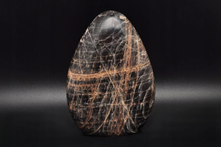 * KAMIEŃ KSIĘŻYCOWY MADAGASKAR MOONSTONE STOJĄCY MINERAŁ JAKO PREZENT NR 2