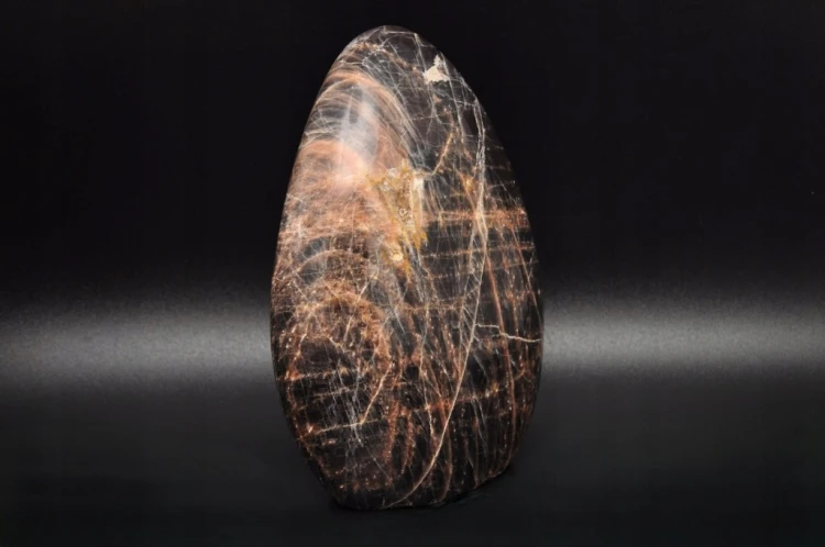 * KAMIEŃ KSIĘŻYCOWY MADAGASKAR MOONSTONE STOJĄCY MINERAŁ JAKO PREZENT NR 2