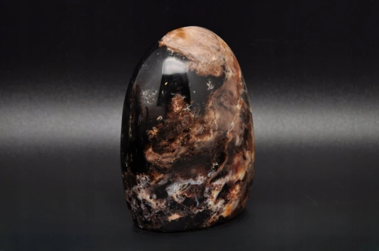 * OPAL BRĄZOWY MADAGASKAR ŚCIĘTA PODSTAWA STOJĄCY MINERAŁ NR 5 *