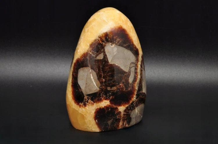 * SEPTARIA MADAGASKAR NATURALNY MINERAŁ ATRAKCYJNY WZÓR NR 5 *