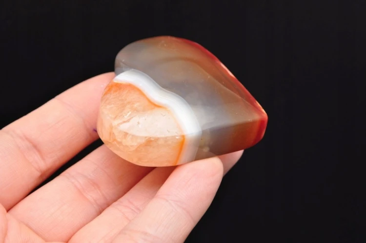 * AGAT KARNEOL CHALCEDON MADAGASKAR SERCE INTENSYWNA BARWA NR 2 *