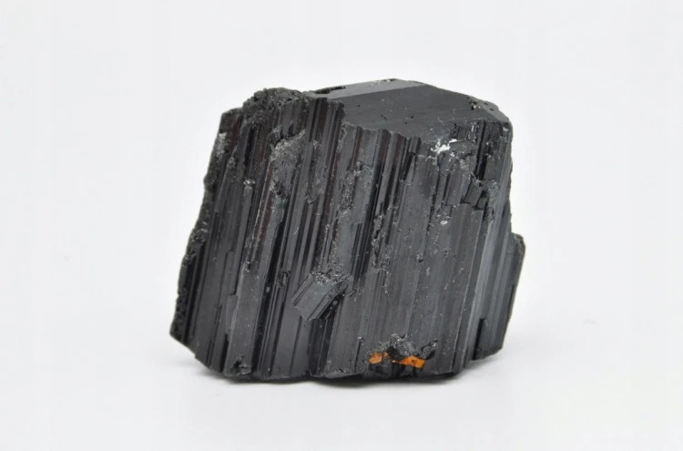 * TURMALIN CZARNY MADAGASKAR CZARNY NATURALNY STOJĄCY MINERAŁ NR 10 *