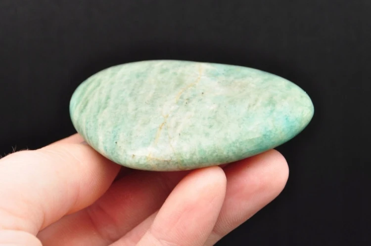 * AMAZONIT NATURALNE SERCE MINERAŁ IDEALNY DLA WYJĄTKOWEJ OSOBY NR H37 *