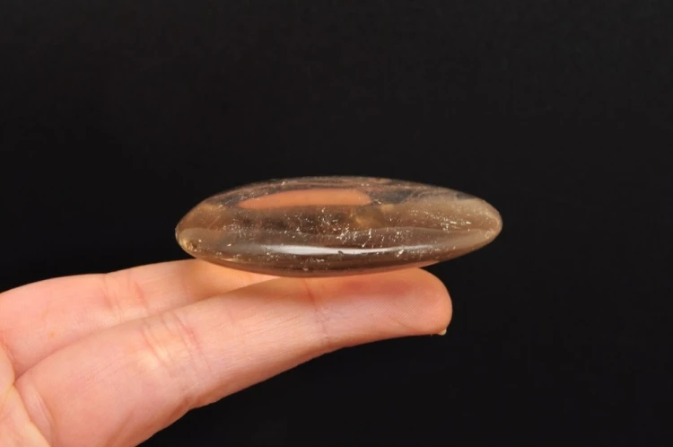 * KWARC DYMNY MADAGASKAR UROKLIWY JASNY OKAZ PALM STONE NR GKD07 *