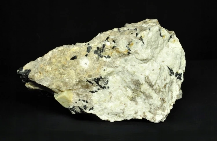 * BERYL TURMALIN KWARC POLSKA 2,3 KG DUŻY MINERAŁ PIĘKNE WROSTKI NR 2 *