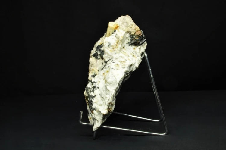 * BERYL TURMALIN KWARC POLSKA 1,7 KG RZADKIE POŁĄCZENIE MINERAŁÓW NR 1 *