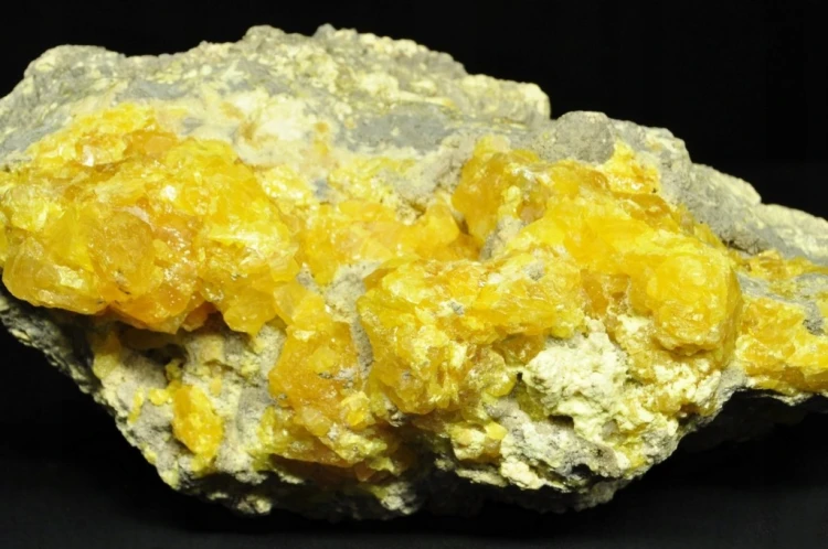 * SIARKA POLSKA PIĘKNY MINERAŁ DO KOLEKCJI INTENSYWNA NATURALNA BARWA NR 2