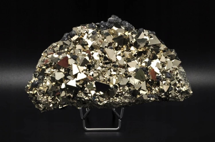 * PIRYT PERU PIĘKNE KRYSZTAŁY MINERAŁ NATURALNY DLA KOLEKCJONERA NR 2 *