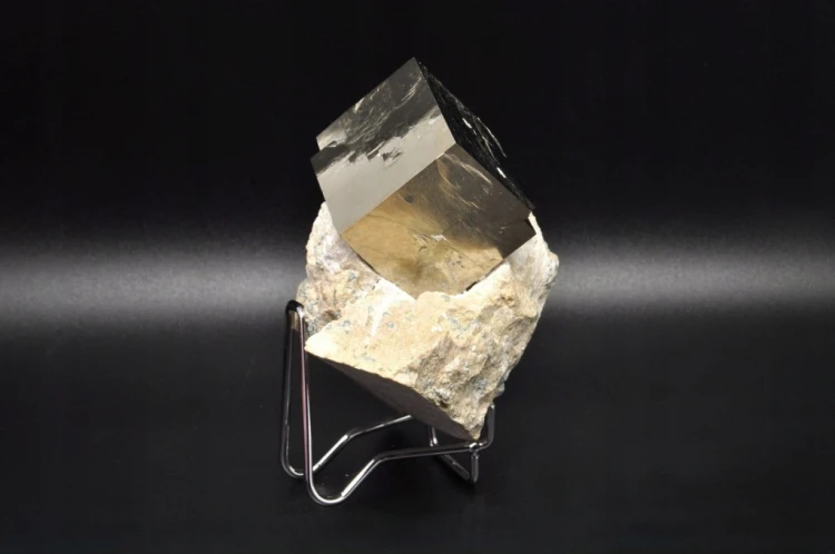 * PIRYT KOSTKA NA SKALE HISZPANIA ZJAWISKOWY MINERAŁ DO KOLEKCJI NR 1 *