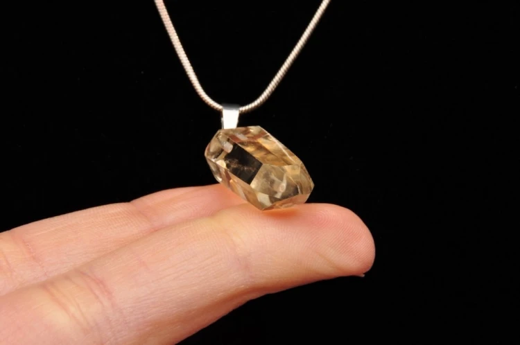 * CYTRYN BRAZYLIA UROKLIWA ZAWIESZKA OBELISK DOSKONAŁA NA PREZENT NR 3 *