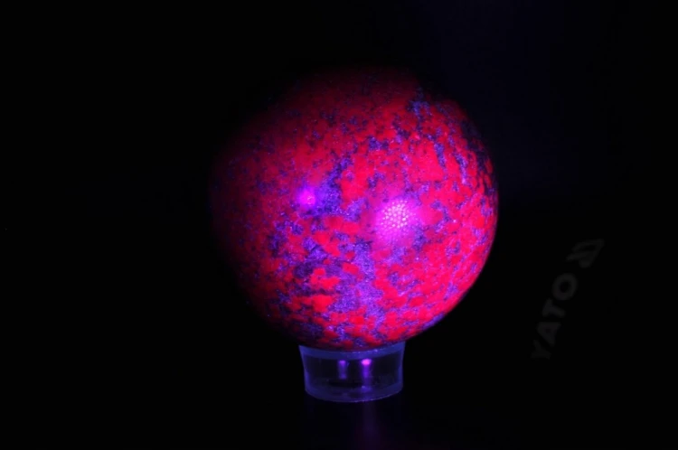 * RUBIN KYANIT INDIE RUBIN W KYANICIE KULA KAMIEŃ ŚWIECĄCY W UV NR 1 *