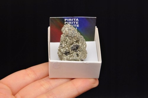 * PIRYT PERU W PUDEŁKU PRZEPIĘKNY SUROWY MINERAŁ NR 3 *