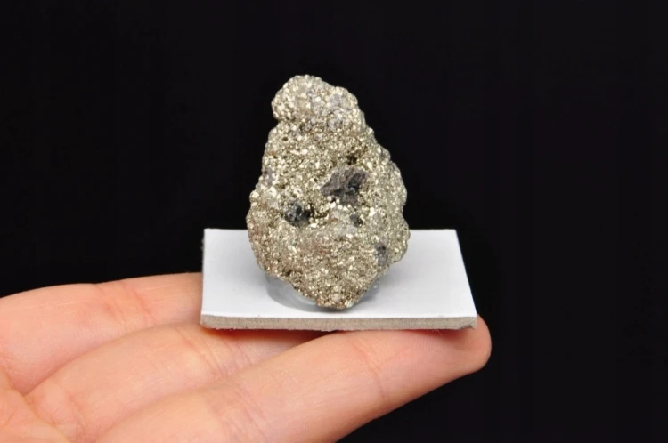 * PIRYT PERU W PUDEŁKU PRZEPIĘKNY SUROWY MINERAŁ NR 3 *