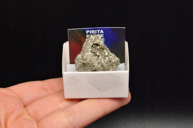 * PIRYT PERU W PUDEŁKU INTERESUJĄCY SUROWY OKAZ NA PREZENT NR 7 *