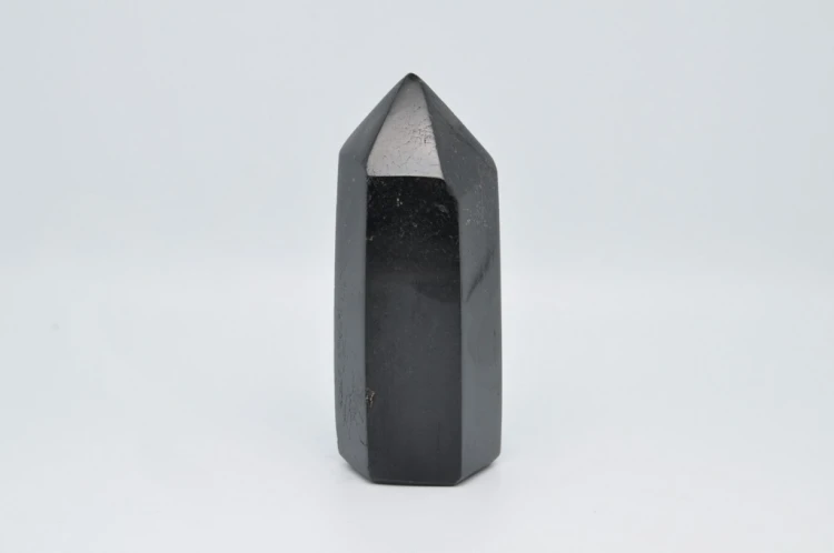 * TURMALIN CZARNY OBELISK WIEŻA NATURALNY MINERAŁ CIEMNA BARWA NR 5 *
