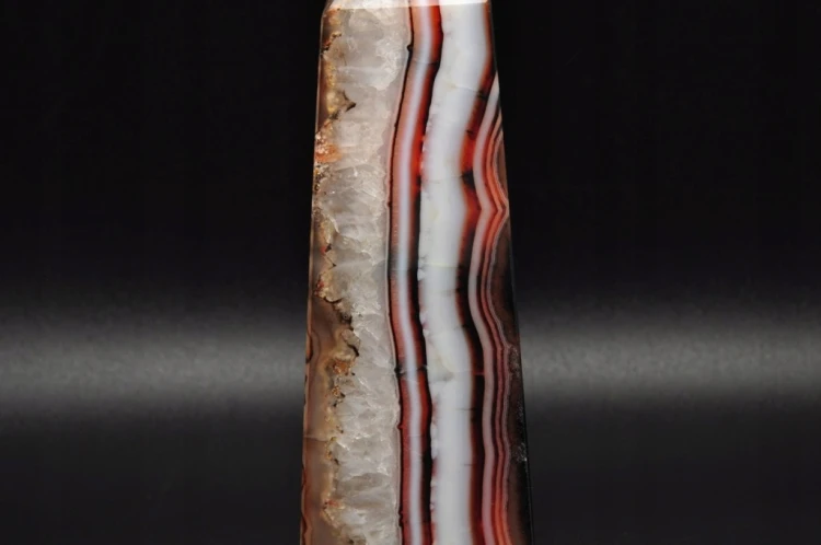 * AGAT SARDONYKS SARDONYX MADAGASKAR ŚLICZNY OBELISK WIEŻA NR 1