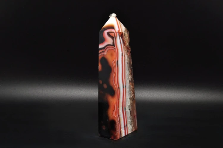 * AGAT SARDONYKS SARDONYX MADAGASKAR ŚLICZNY OBELISK WIEŻA NR 1