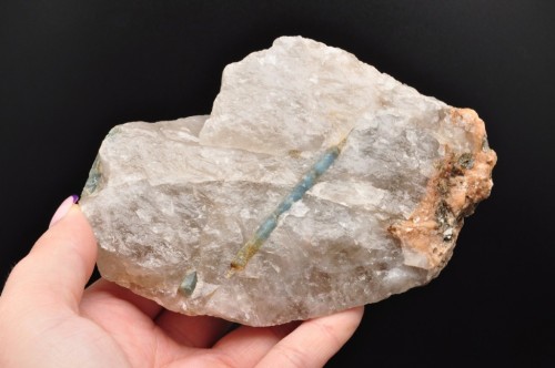 * AKWAMARYN BERYL BRAZYLIA SUROWY MINERAŁ PIĘKNY KRYSZTAŁ NR 1 *
