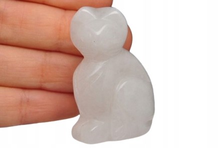 * KWARC FIGURKA RZEŹBA KOT ŚLICZNY KAMIEŃ NATURALNY NR 4 *