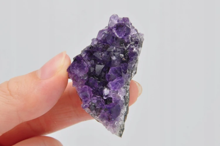 * AMETYST SZCZOTKA URUGWAJ PRZEPIĘKNY MINERAŁ FIOLETOWE KRYSZTAŁY NR 11 *