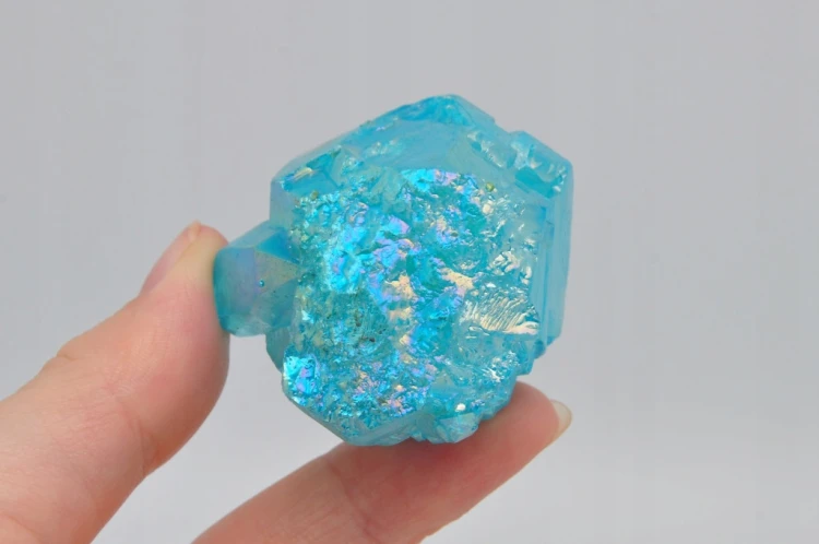 * KWARC BLUE AURA MADAGASKAR NIEBIESKI KOLOR MINERAŁ DO KOLEKCJI NR 1 *