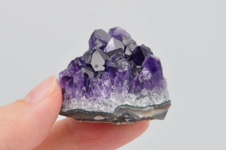 * AMETYST SZCZOTKA URUGWAJ MAŁY MINERAŁ UROCZE KRYSZTAŁY NR 12 *