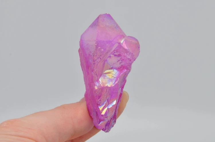 * KWARC PINK AURA KRYSZTAŁ GÓRSKI MADAGASKAR UROKLIWY MINERAŁ NR 11 *