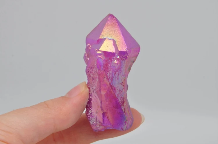 * KWARC PINK AURA KRYSZTAŁ GÓRSKI MADAGASKAR WIELOBARWNA POŚWIATA NR 9 *