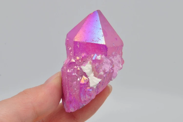 * KWARC PINK AURA KRYSZTAŁ GÓRSKI MADAGASKAR PIĘKNA AURORA NR 8 *