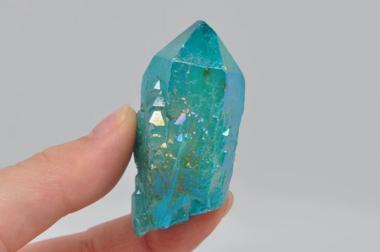 * KWARC BLUE AURA MADAGASKAR KRYSZTAŁ GÓRSKI INTENSYWNA BARWA NR 6 *