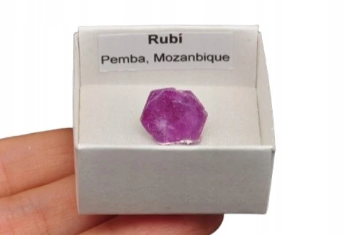 * RUBIN MOZAMBIK ŚLICZNY NATURALNY MINERAŁ PIĘKNA BARWA NR 4 *