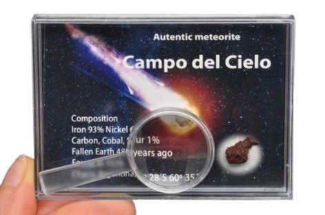 * METEORYT CAMPO DEL CIELO W PUDEŁKU Z LUPĄ CIEKAWY KSZTAŁT NR 4 *