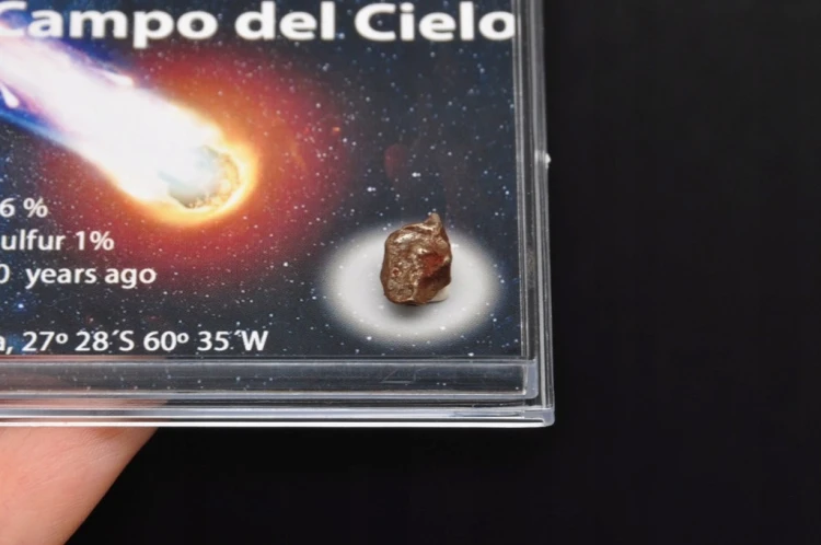* METEORYT CAMPO DEL CIELO INTERESUJĄCY PRAWDZIWY OKAZ NR 12 *