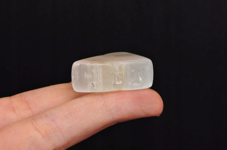 * ULEKSYT KAMIEŃ TELEWIZYJNY USA INTERESUJĄCY NATURALNY MINERAŁ NR 2 *