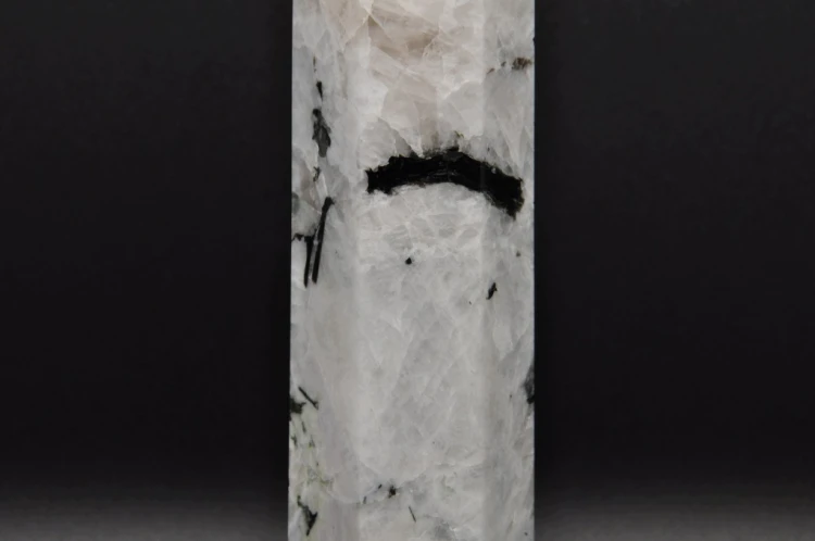 * KAMIEŃ KSIĘŻYCOWY MOONSTONE OBELISK PIĘKNY OKAZ KAMIEŃ NATURALNY NR 1 *